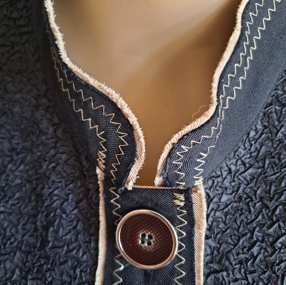 Chico's "tissue paper feel" Mandarin collar lightweight blazer/top - Picture 2 of 6